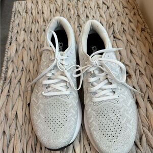 Women’s ASICS Tennis Shoes